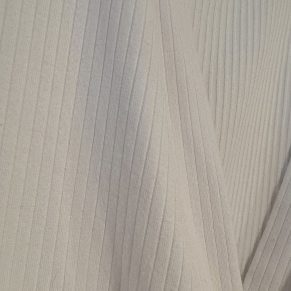 Zara Trafaluc White Ribbed Crop Short Sleeve Shirt - Picture 4 of 4